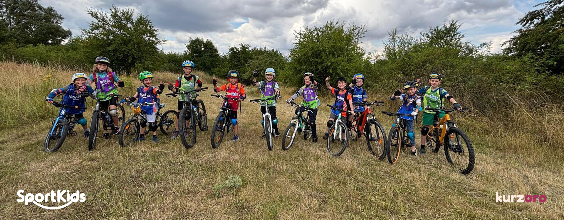 SportKids – všestranný sportovní kroužek pro děti 3–12 let, ve kterém si vyzkouší cyklistiku, tenis, lezení, inline bruslení a další pohybové aktivity.